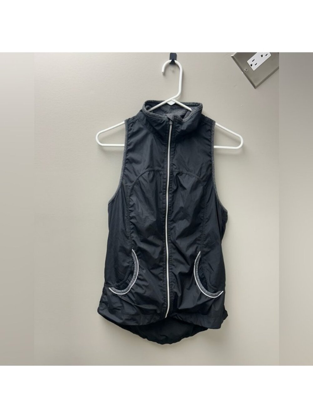 Lululemon Black Record Breaking Running Vest